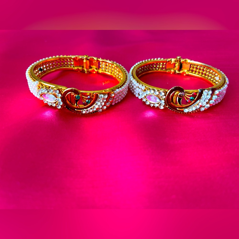 Peacock Bangle Set